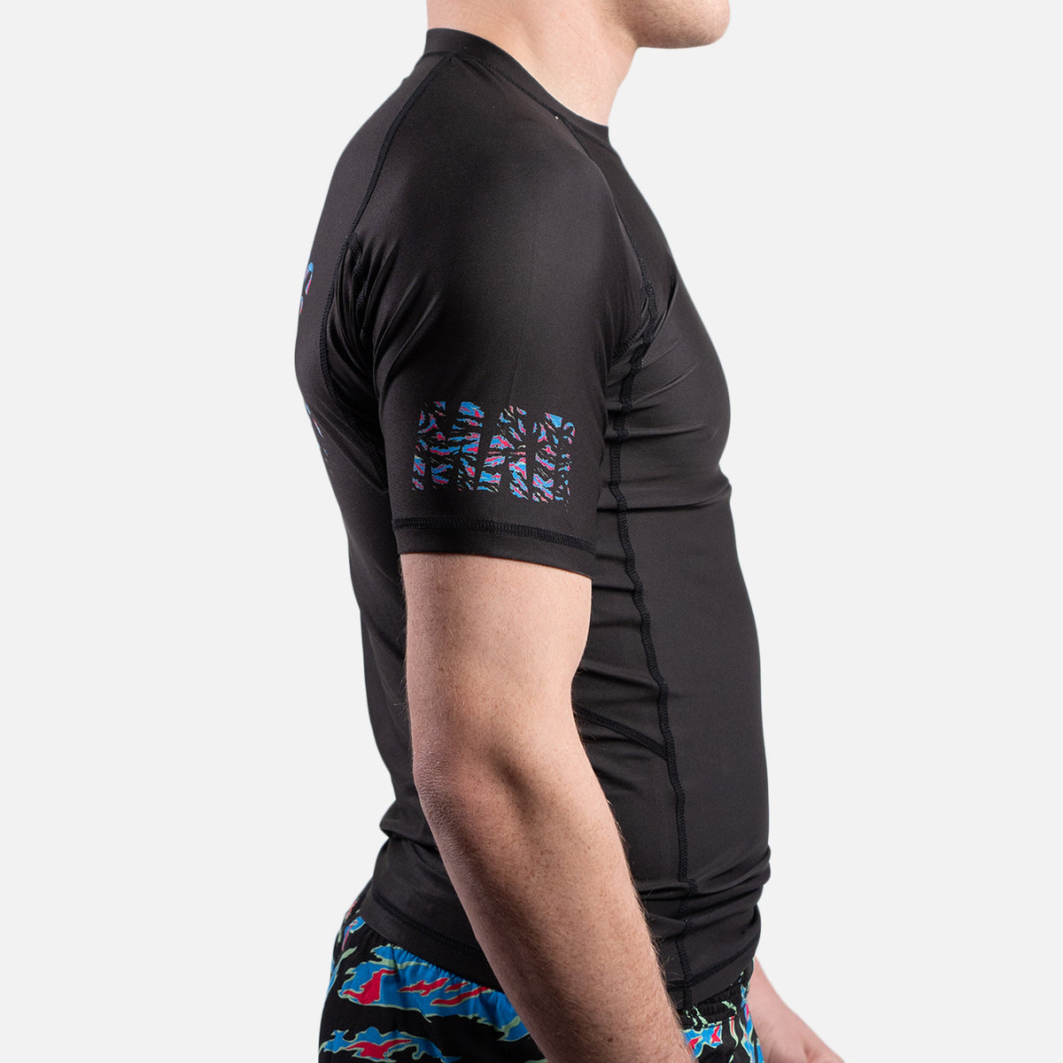 MA1 Camo Fire Logo Black Short Sleeve Rashguard - product photo 3